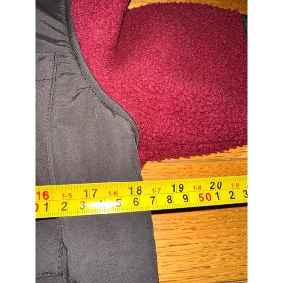 New Women's Topo Designs Subalpine Fleece Jacket XS burgundy & black‎ $189 - Picture 8 of 9